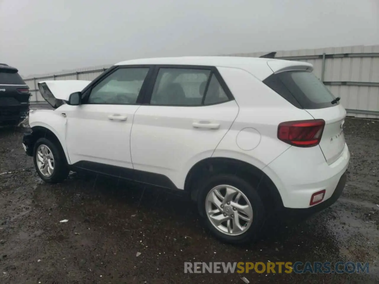 2 Photograph of a damaged car KMHRB8A33NU153959 HYUNDAI VENUE 2022
