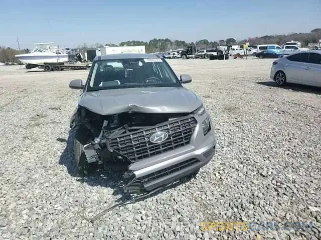 11 Photograph of a damaged car KMHRB8A34NU200027 HYUNDAI VENUE 2022