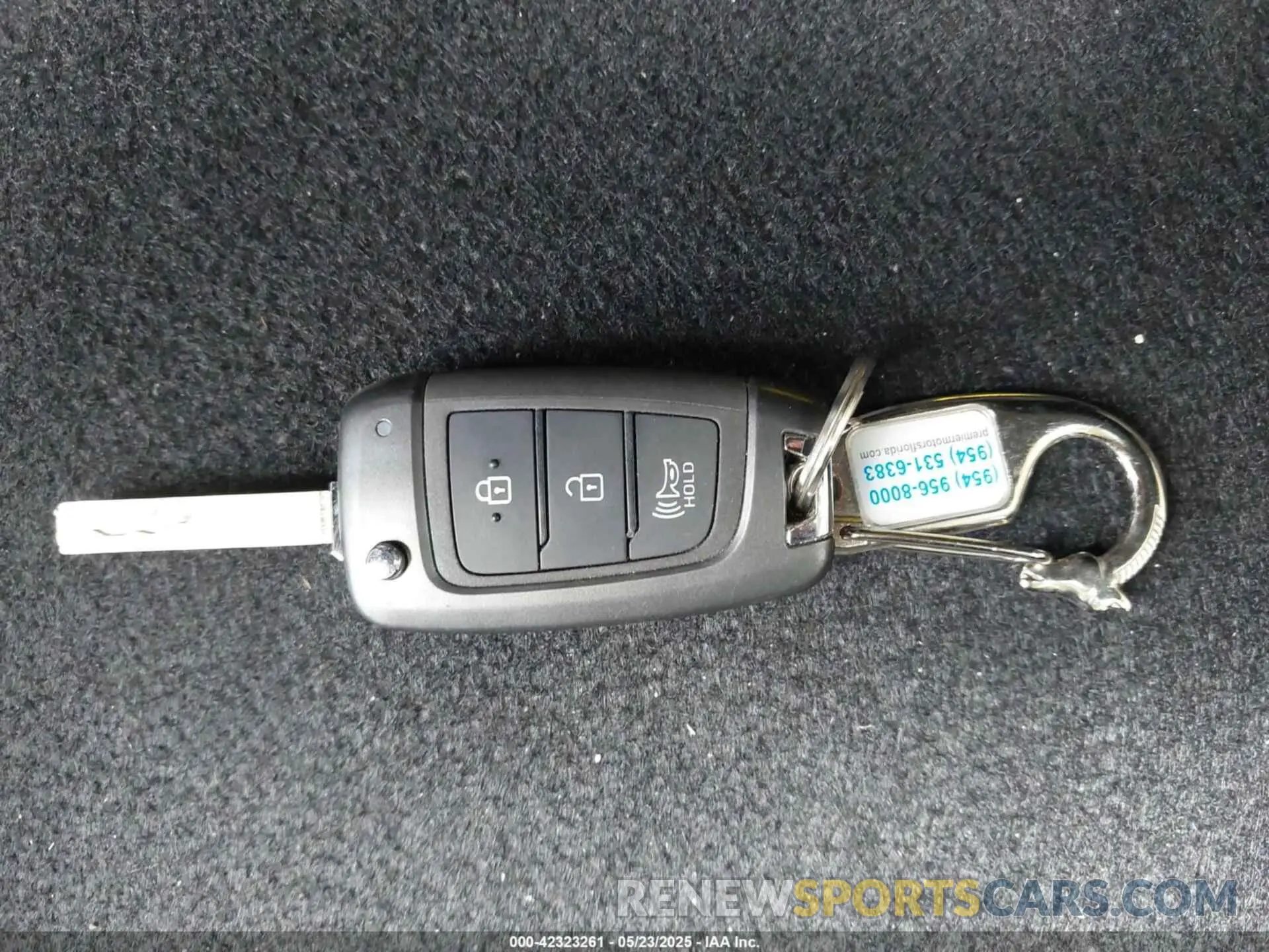 11 Photograph of a damaged car KMHRB8A35NU163456 HYUNDAI VENUE 2022