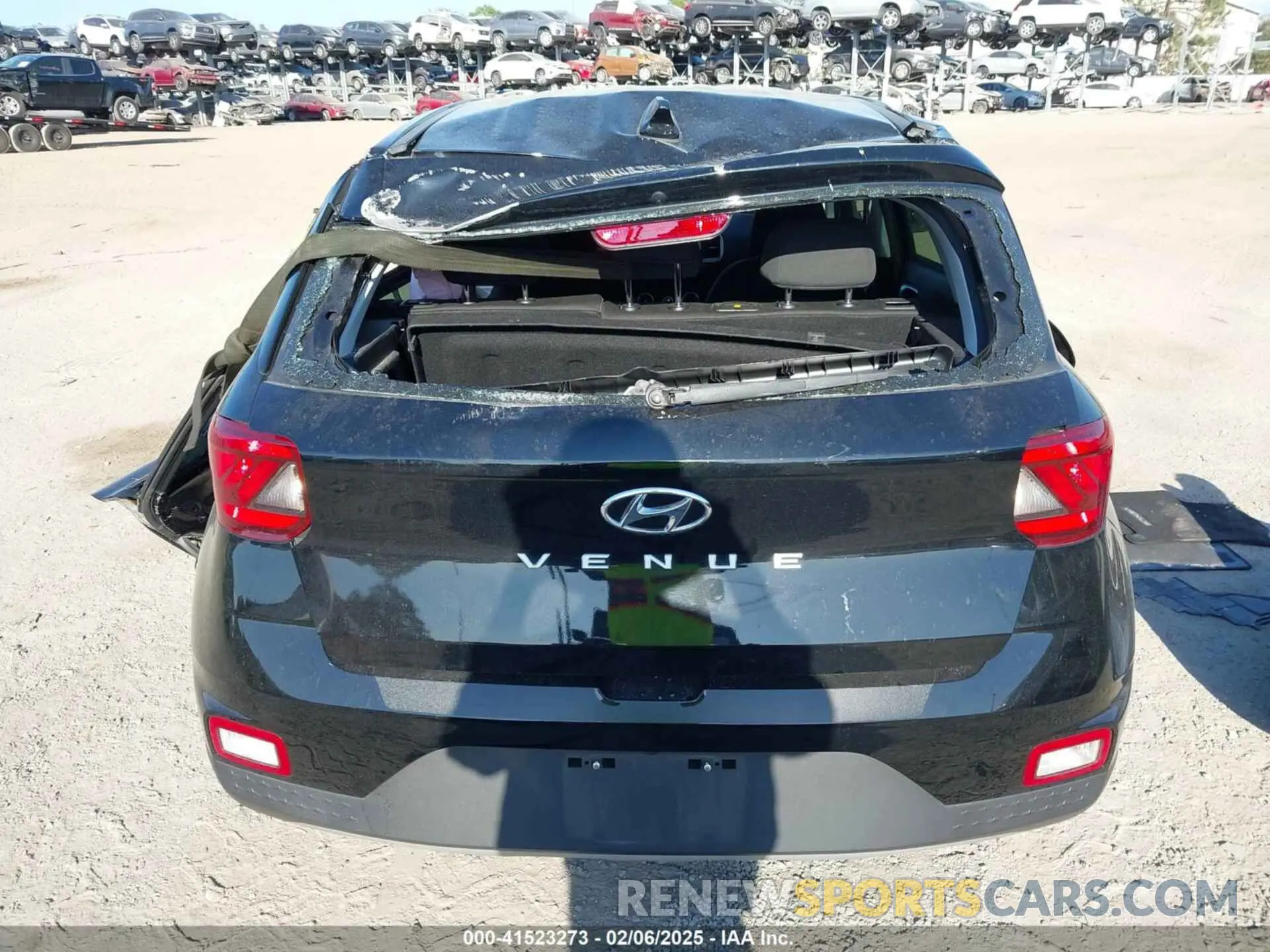 6 Photograph of a damaged car KMHRB8A35NU200411 HYUNDAI VENUE 2022