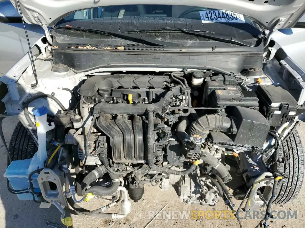 11 Photograph of a damaged car KMHRB8A36NU149405 HYUNDAI VENUE 2022