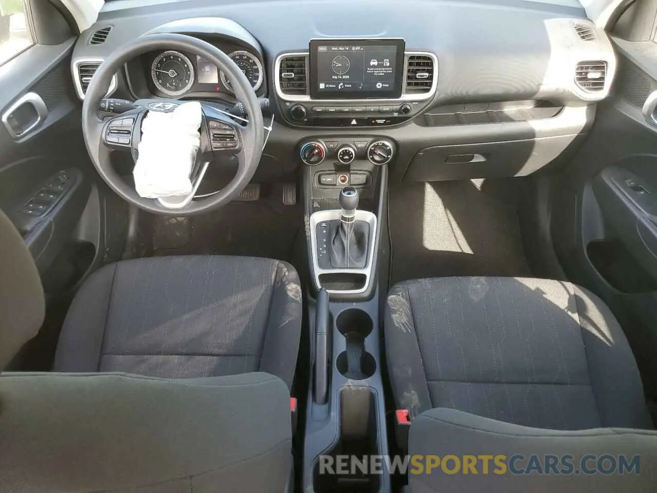 8 Фотография поврежденного автомобиля KMHRB8A3XNU198154 HYUNDAI VENUE 2022