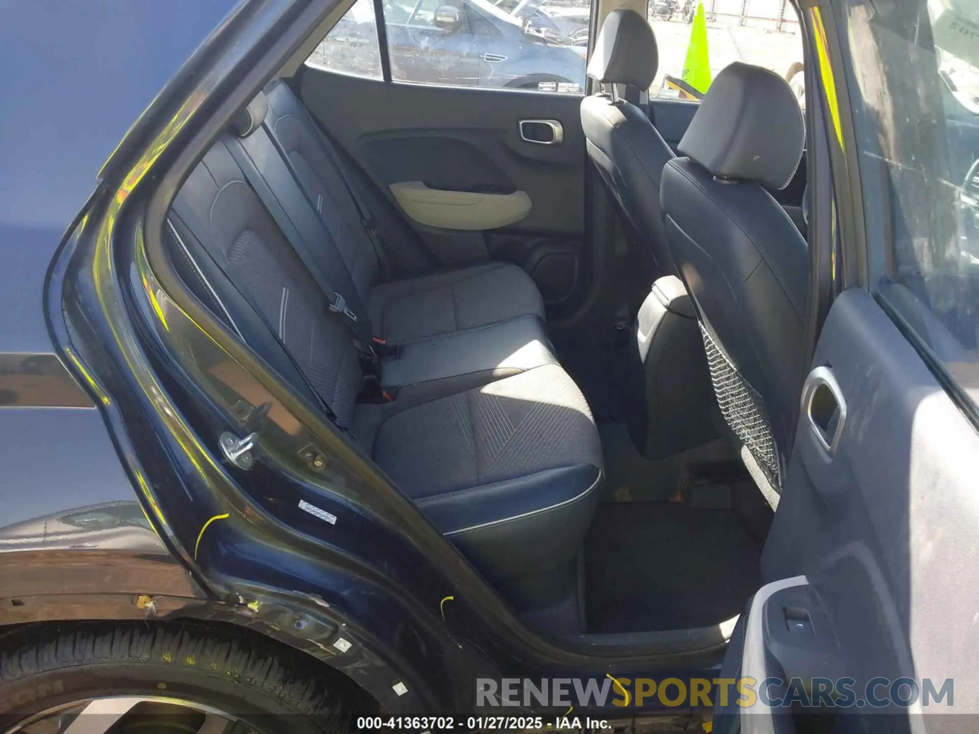 8 Фотография поврежденного автомобиля KMHRC8A30NU152541 HYUNDAI VENUE 2022