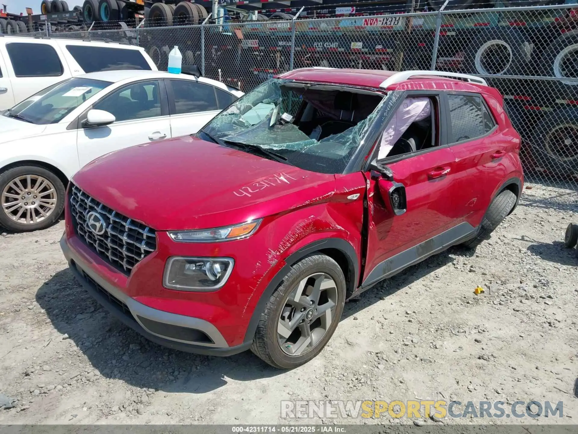 2 Фотография поврежденного автомобиля KMHRC8A30NU186656 HYUNDAI VENUE 2022