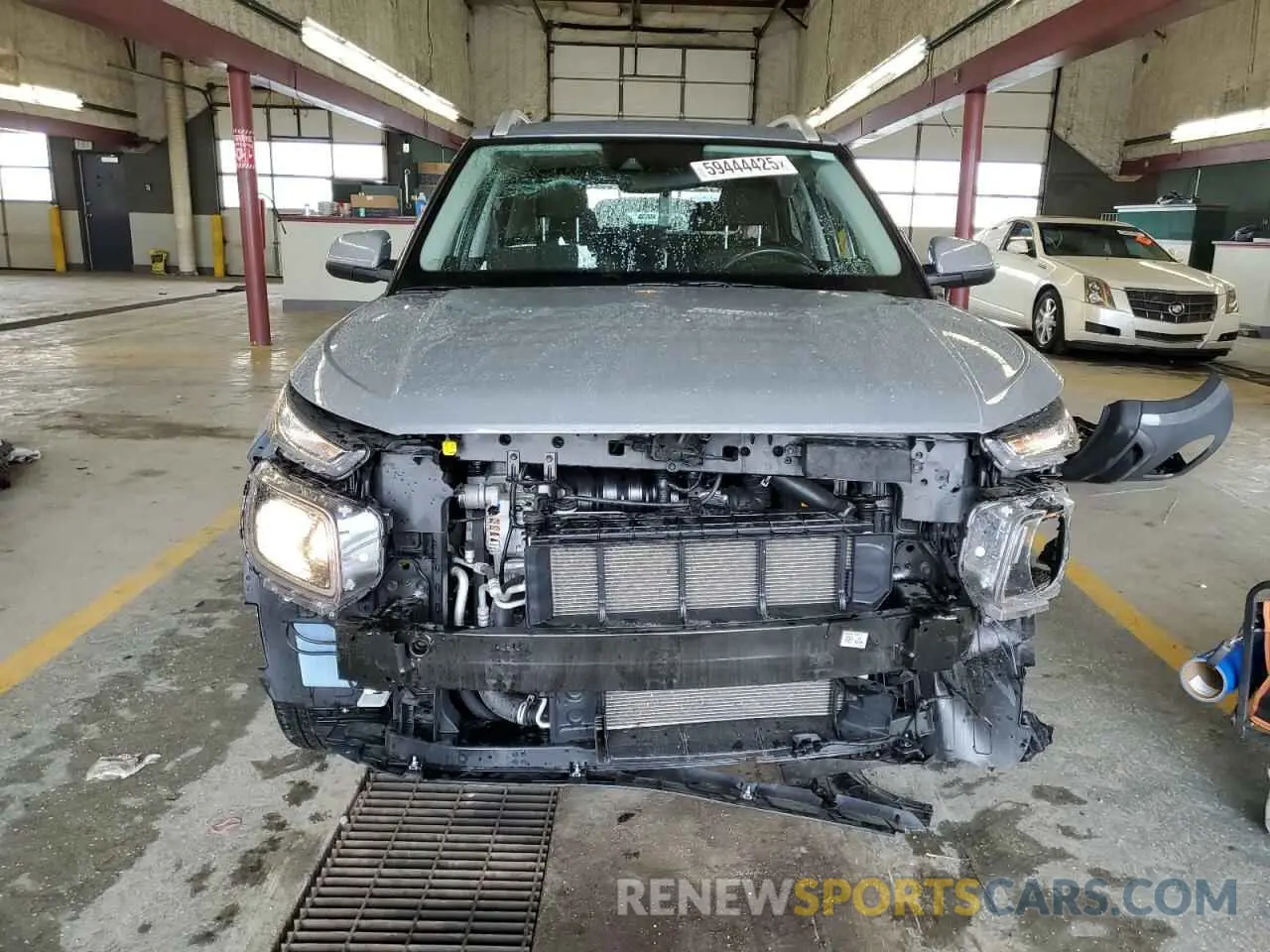 5 Photograph of a damaged car KMHRC8A30NU201379 HYUNDAI VENUE 2022