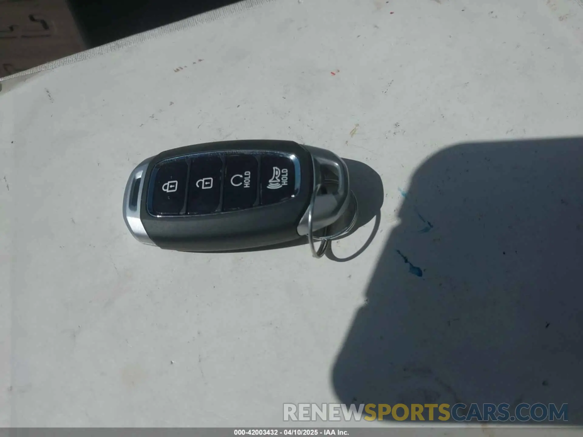 11 Photograph of a damaged car KMHRC8A34NU193027 HYUNDAI VENUE 2022