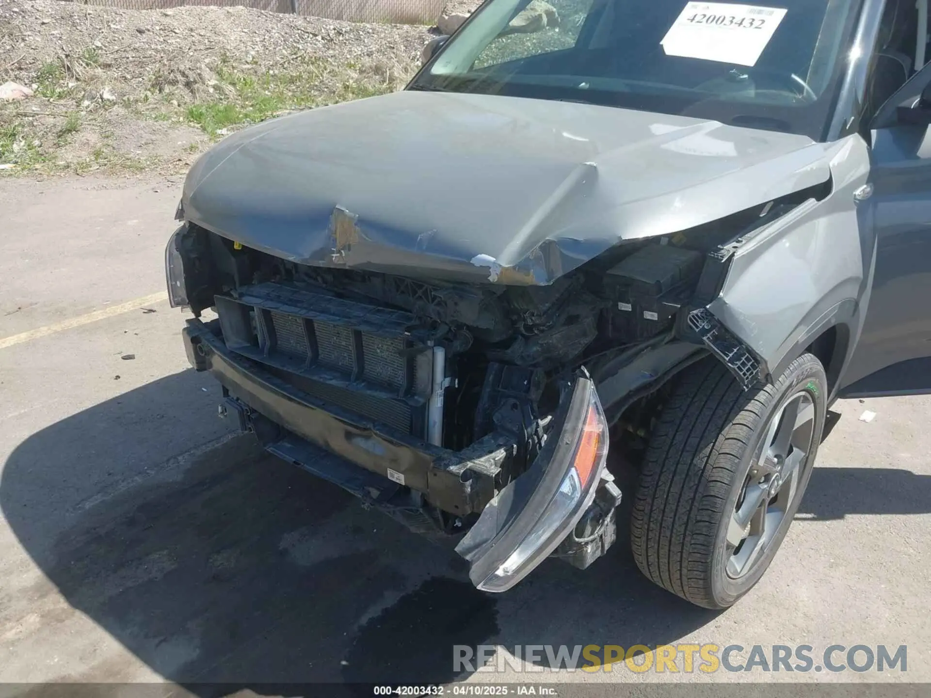 6 Photograph of a damaged car KMHRC8A34NU193027 HYUNDAI VENUE 2022