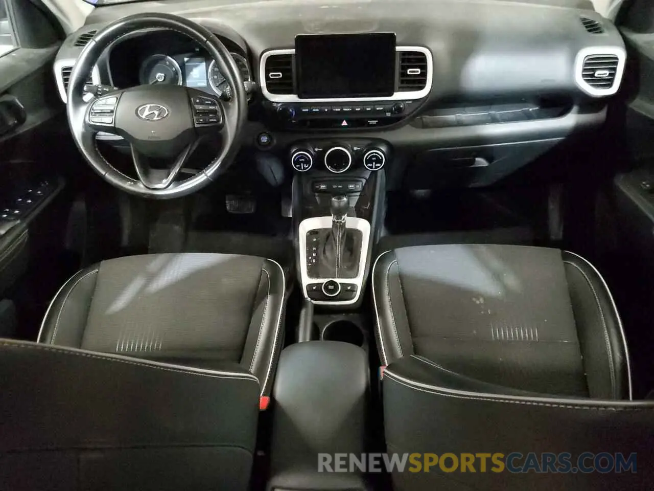 8 Фотография поврежденного автомобиля KMHRC8A37NU187089 HYUNDAI VENUE 2022
