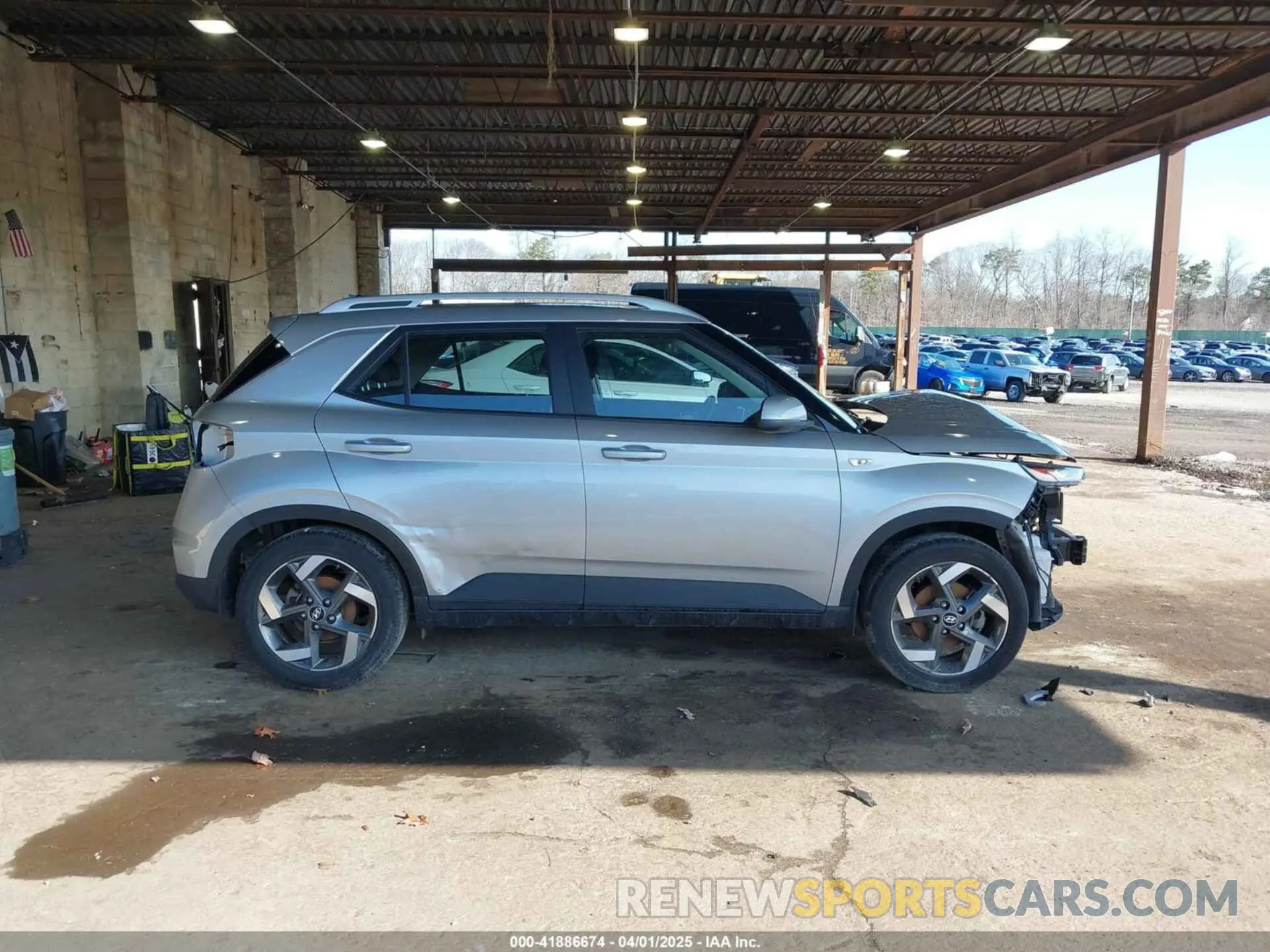 14 Фотография поврежденного автомобиля KMHRC8A37NU199579 HYUNDAI VENUE 2022