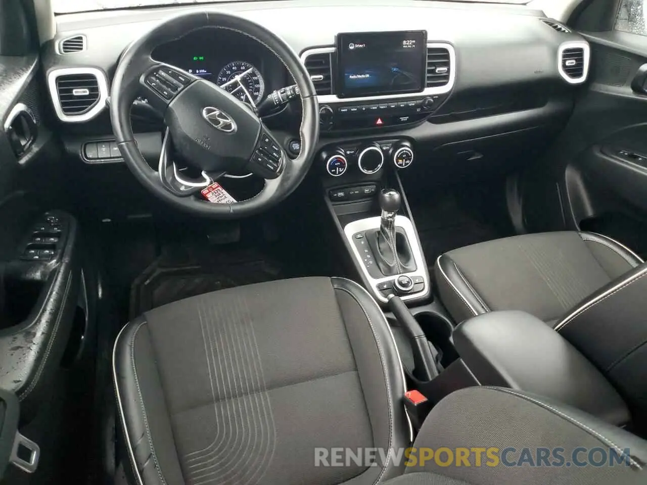 8 Фотография поврежденного автомобиля KMHRC8A38NU186520 HYUNDAI VENUE 2022