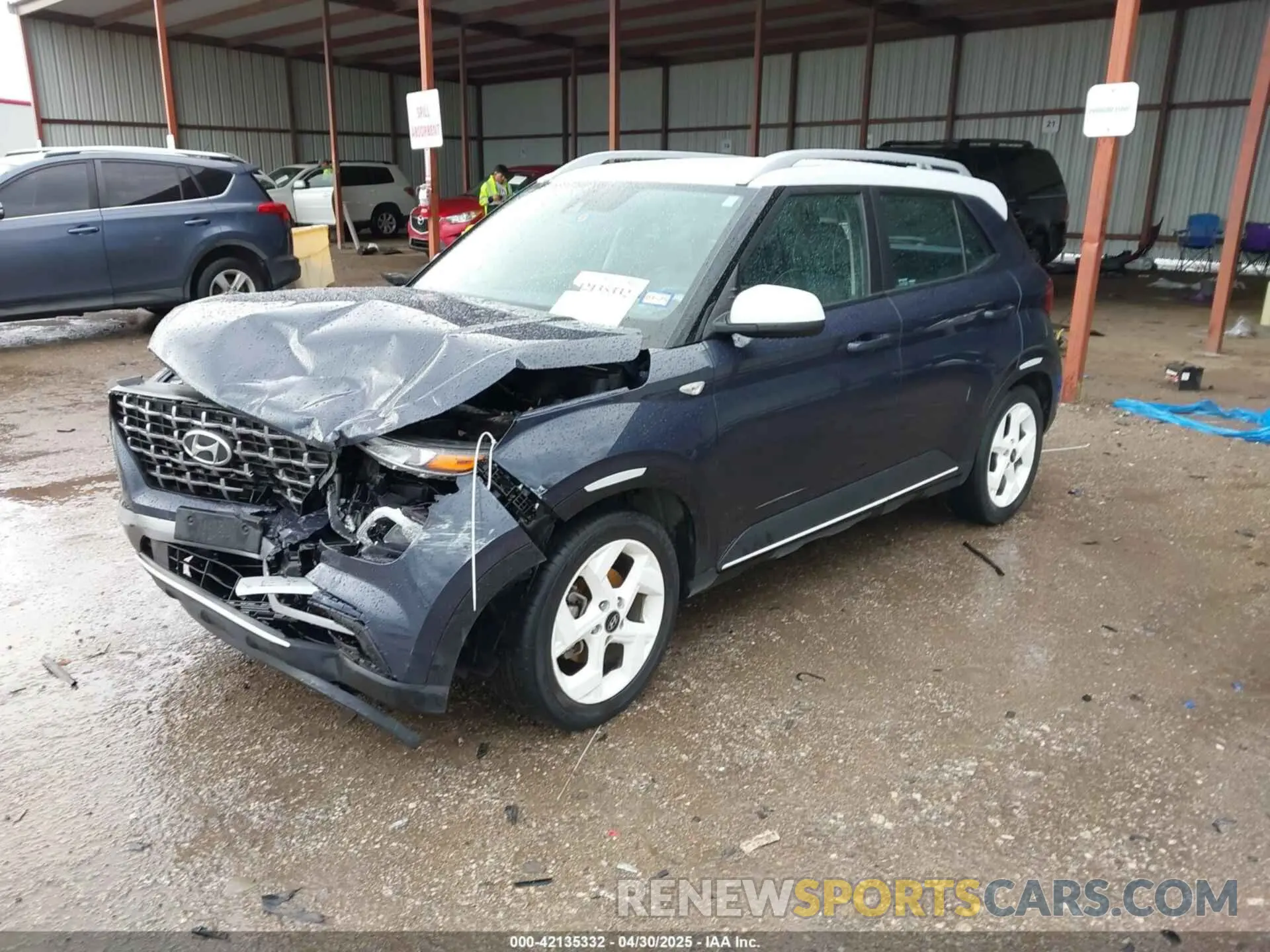 2 Photograph of a damaged car KMHRC8A39NU154191 HYUNDAI VENUE 2022