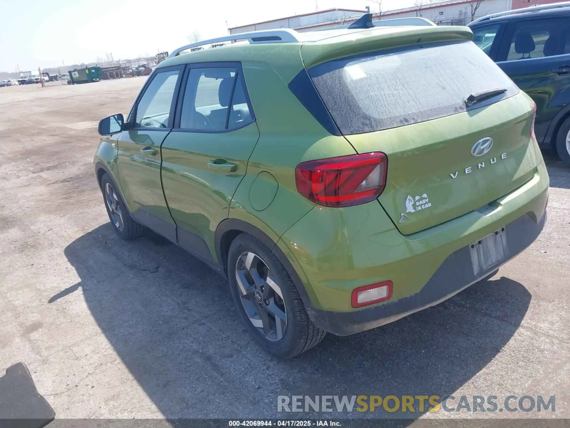 3 Фотография поврежденного автомобиля KMHRC8A3XNU150330 HYUNDAI VENUE 2022
