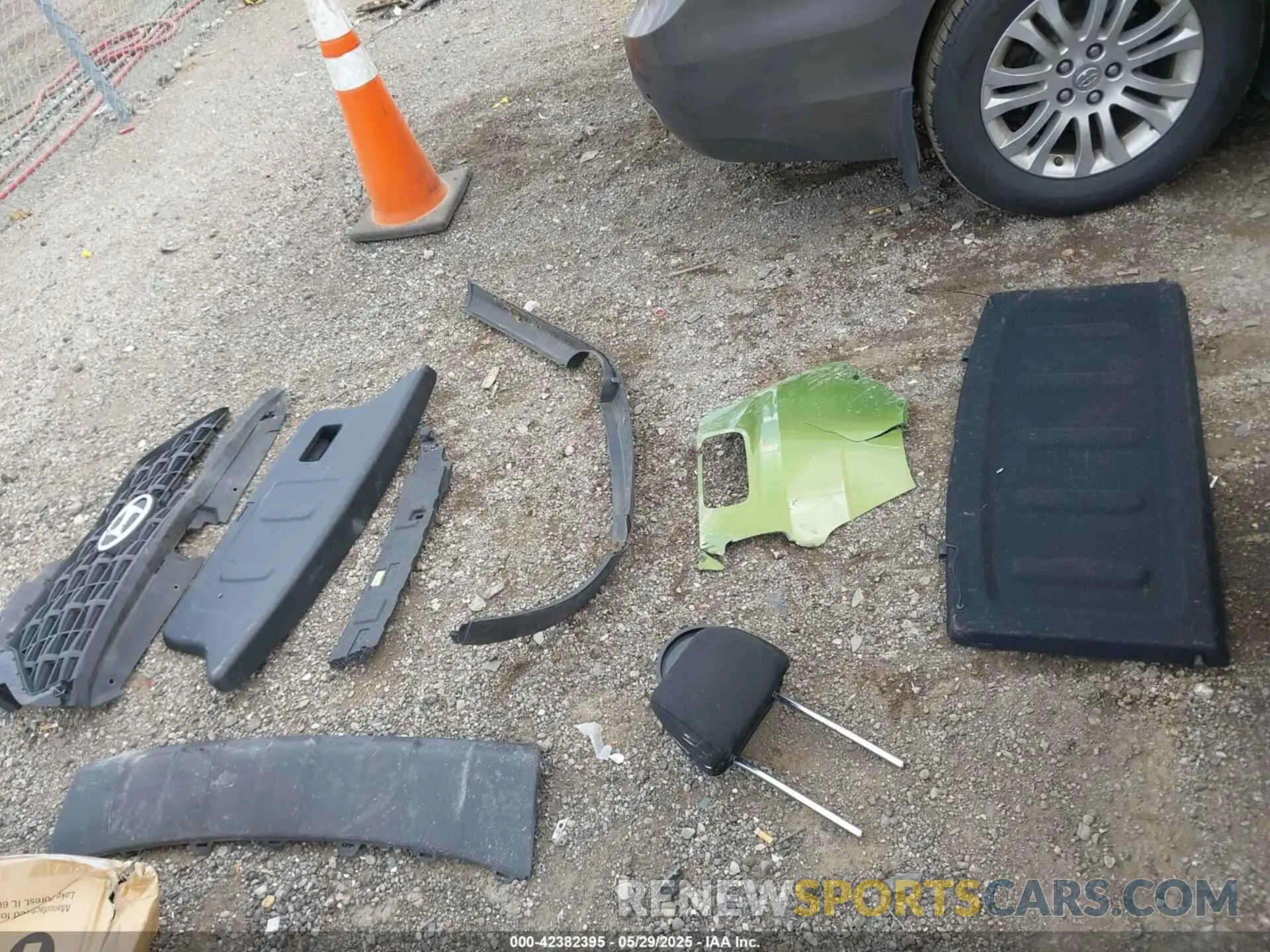 12 Photograph of a damaged car KMHRB8A31PU215121 HYUNDAI VENUE 2023