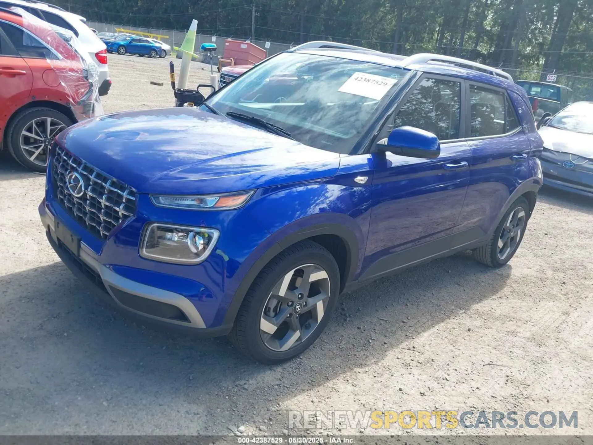 2 Фотография поврежденного автомобиля KMHRC8A34PU212064 HYUNDAI VENUE 2023