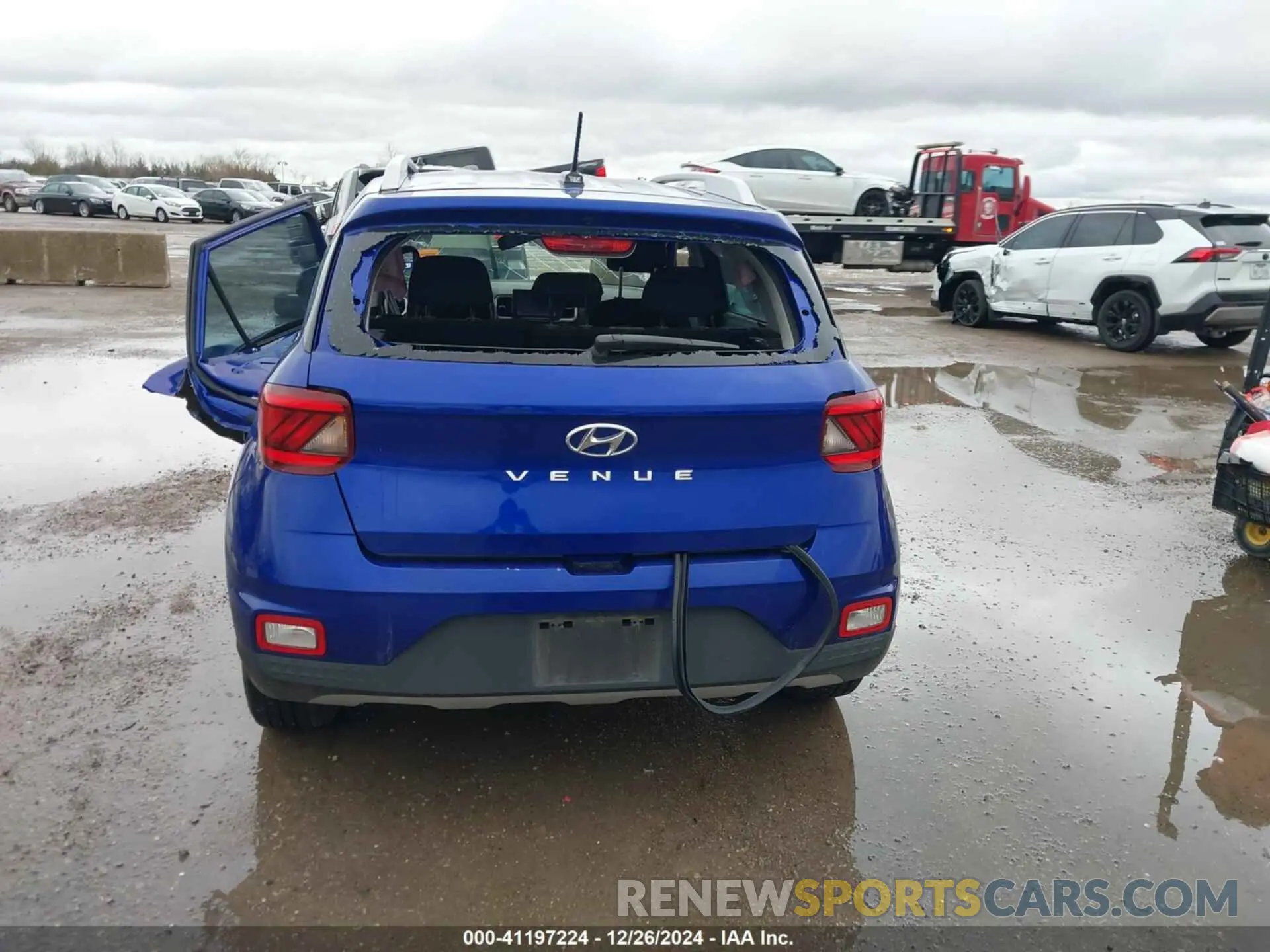 17 Photograph of a damaged car KMHRC8A34PU212968 HYUNDAI VENUE 2023