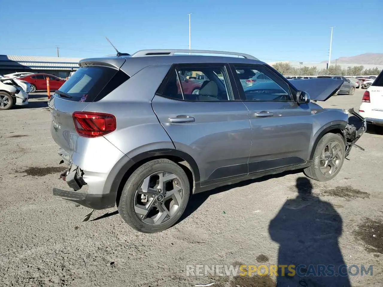 3 Фотография поврежденного автомобиля KMHRC8A34PU257280 HYUNDAI VENUE 2023