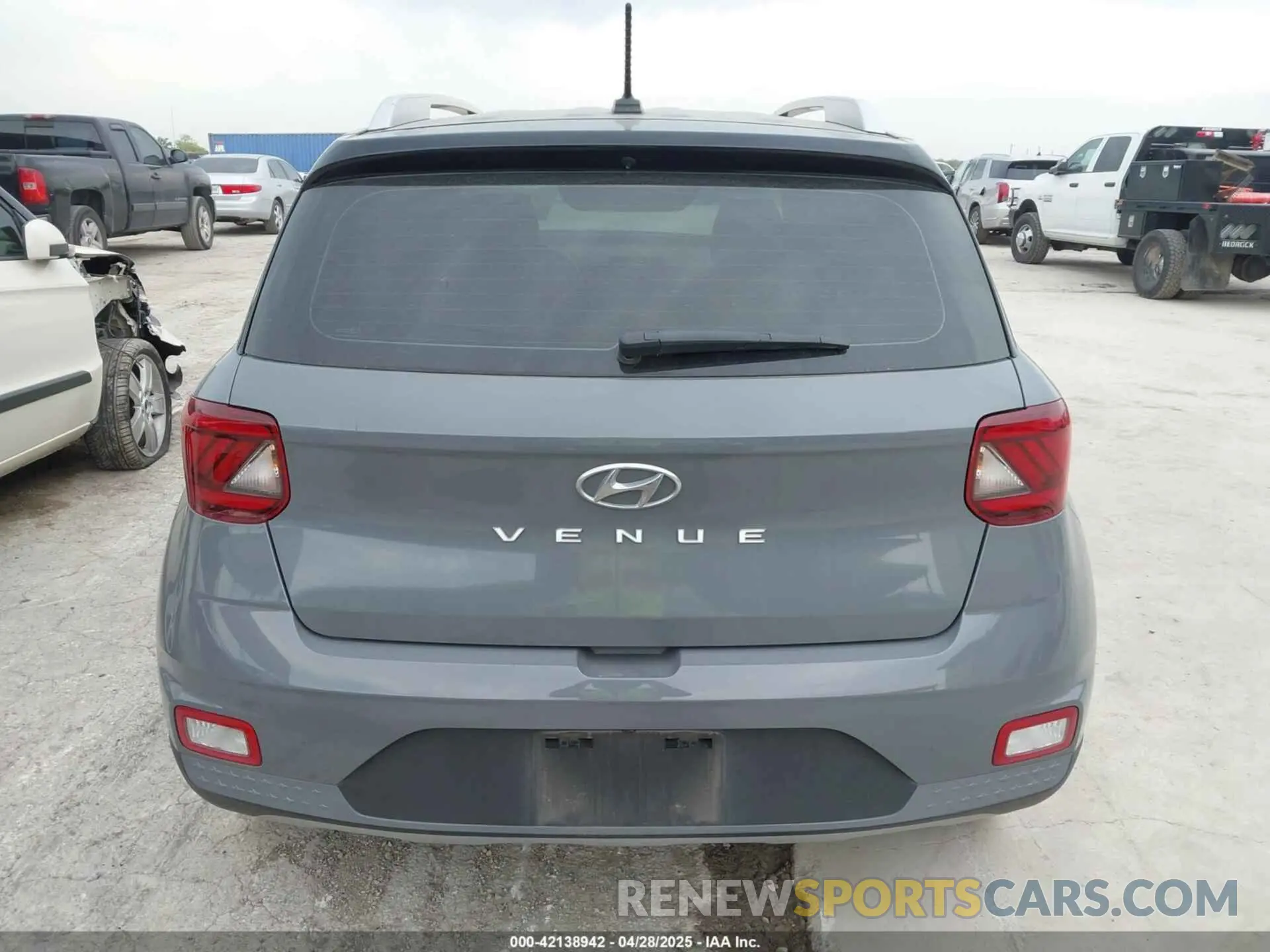 16 Photograph of a damaged car KMHRC8A37PU223771 HYUNDAI VENUE 2023