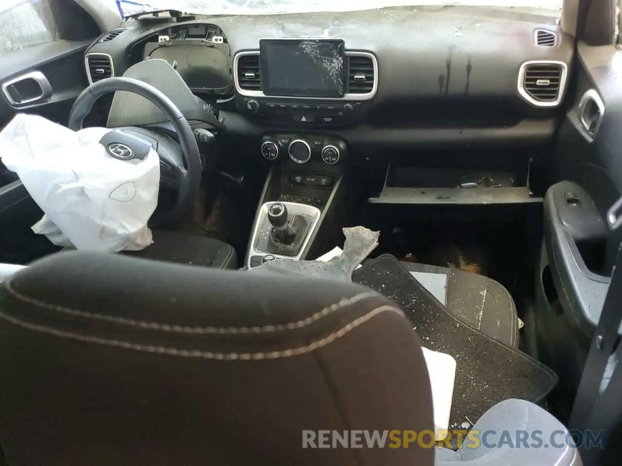 8 Фотография поврежденного автомобиля KMHRC8A38PU258982 HYUNDAI VENUE 2023