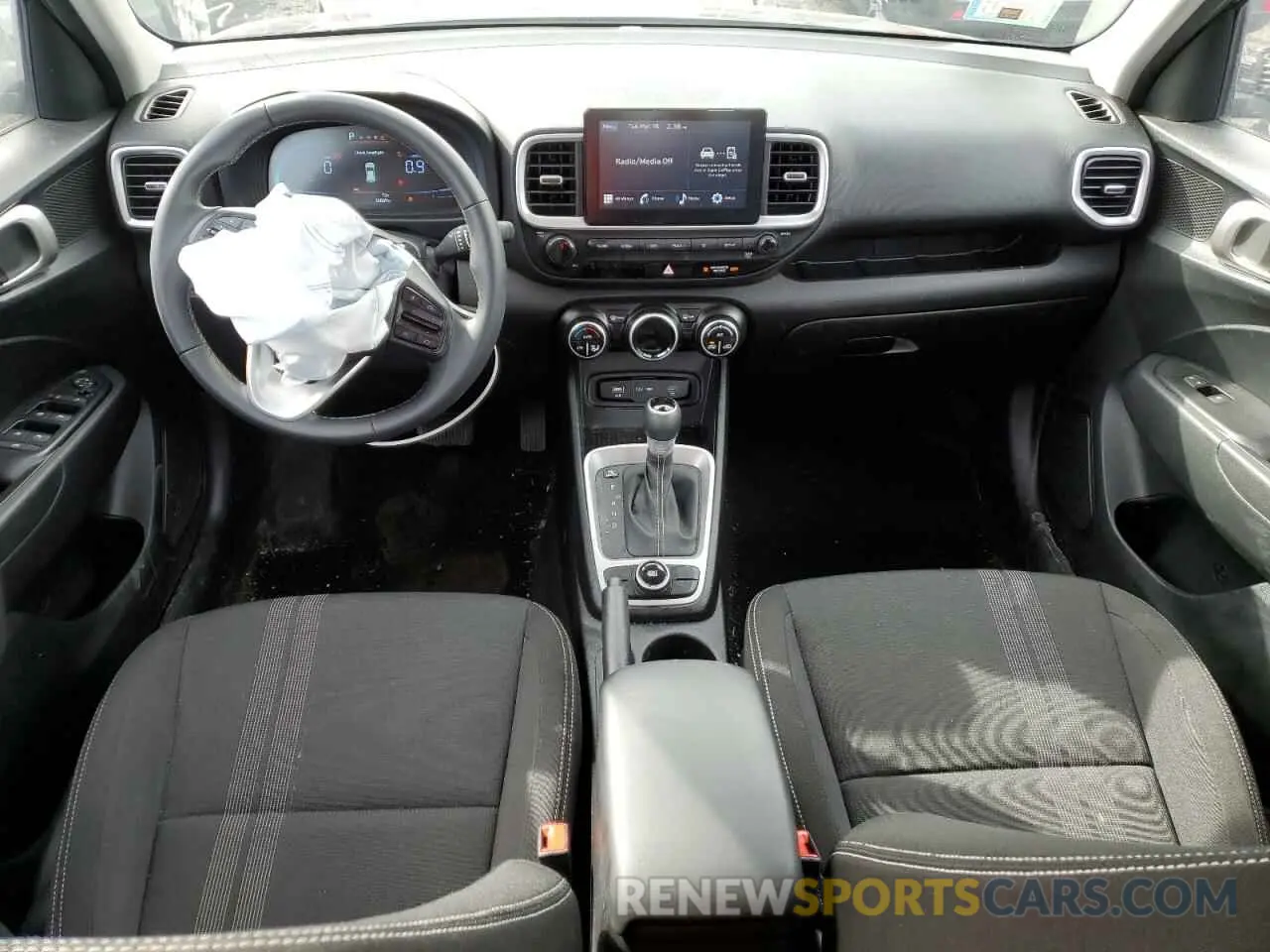 8 Фотография поврежденного автомобиля KMHRC8A3XPU249166 HYUNDAI VENUE 2023