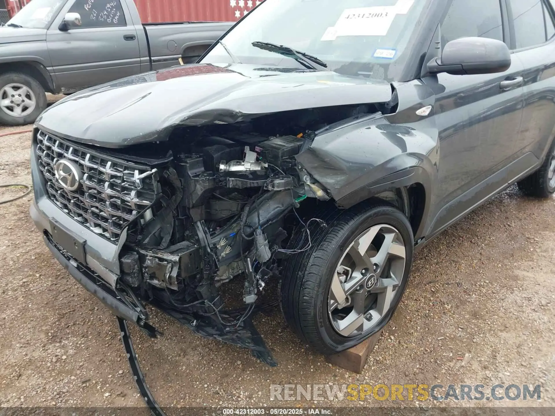 6 Фотография поврежденного автомобиля KMHRC8A32RU338023 HYUNDAI VENUE 2024