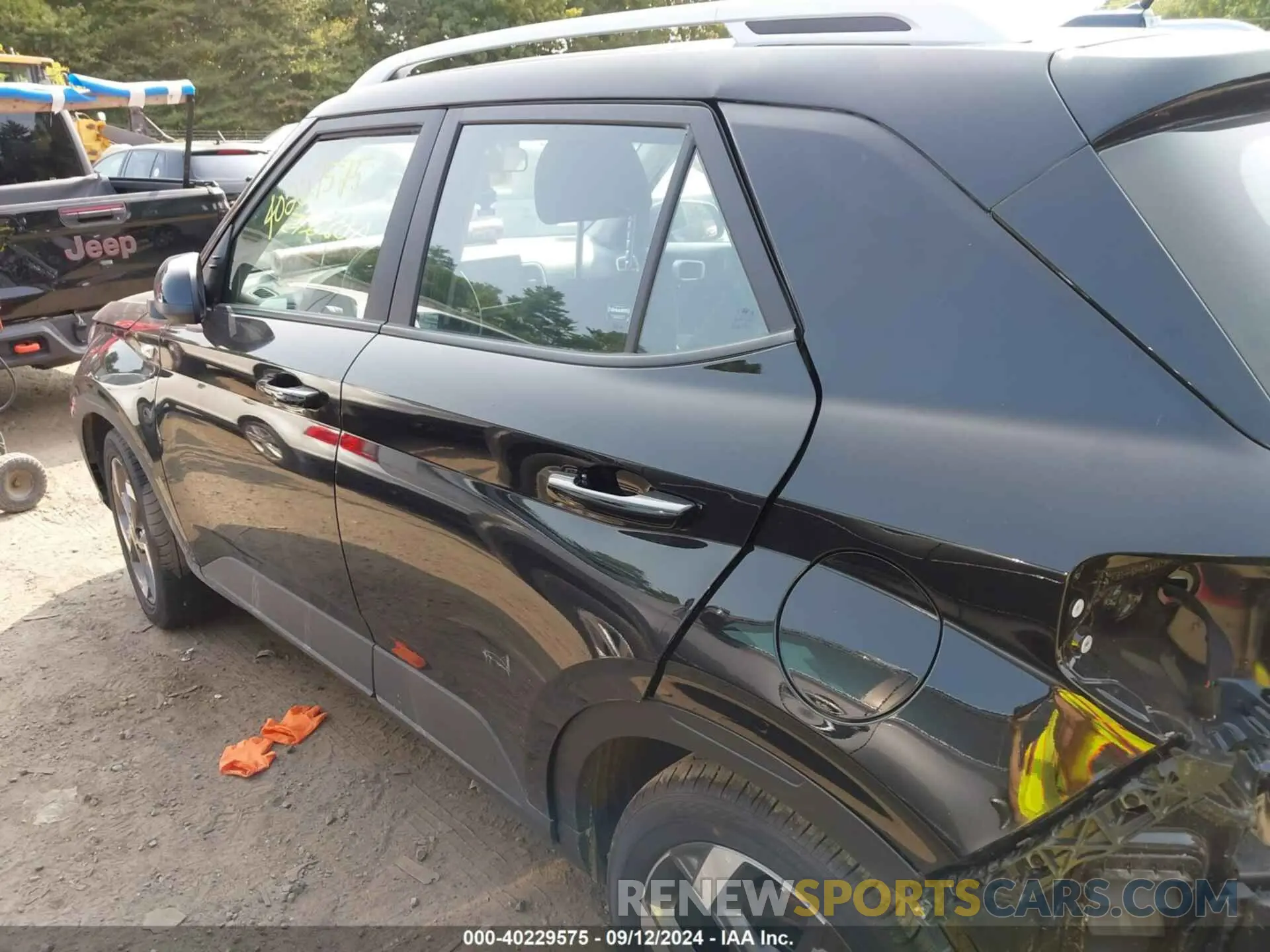 15 Photograph of a damaged car KMHRC8A33RU283727 HYUNDAI VENUE 2024