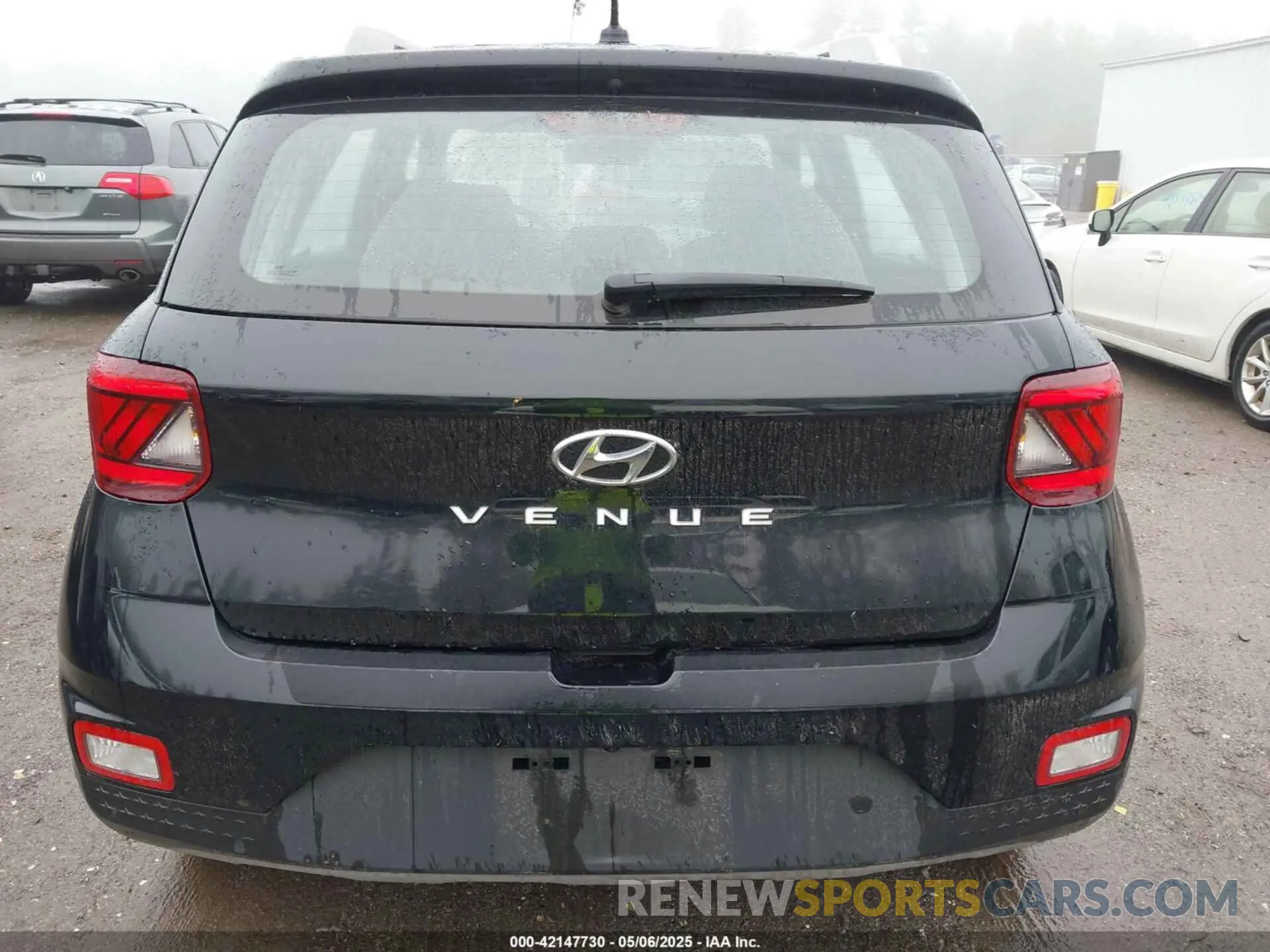 16 Photograph of a damaged car KMHRC8A33RU284151 HYUNDAI VENUE 2024