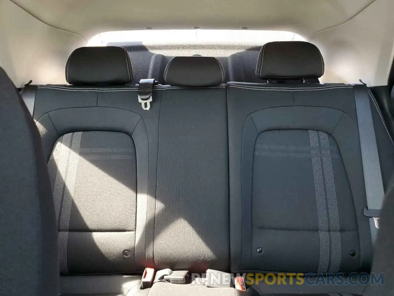 10 Фотография поврежденного автомобиля KMHRC8A35RU317408 HYUNDAI VENUE 2024
