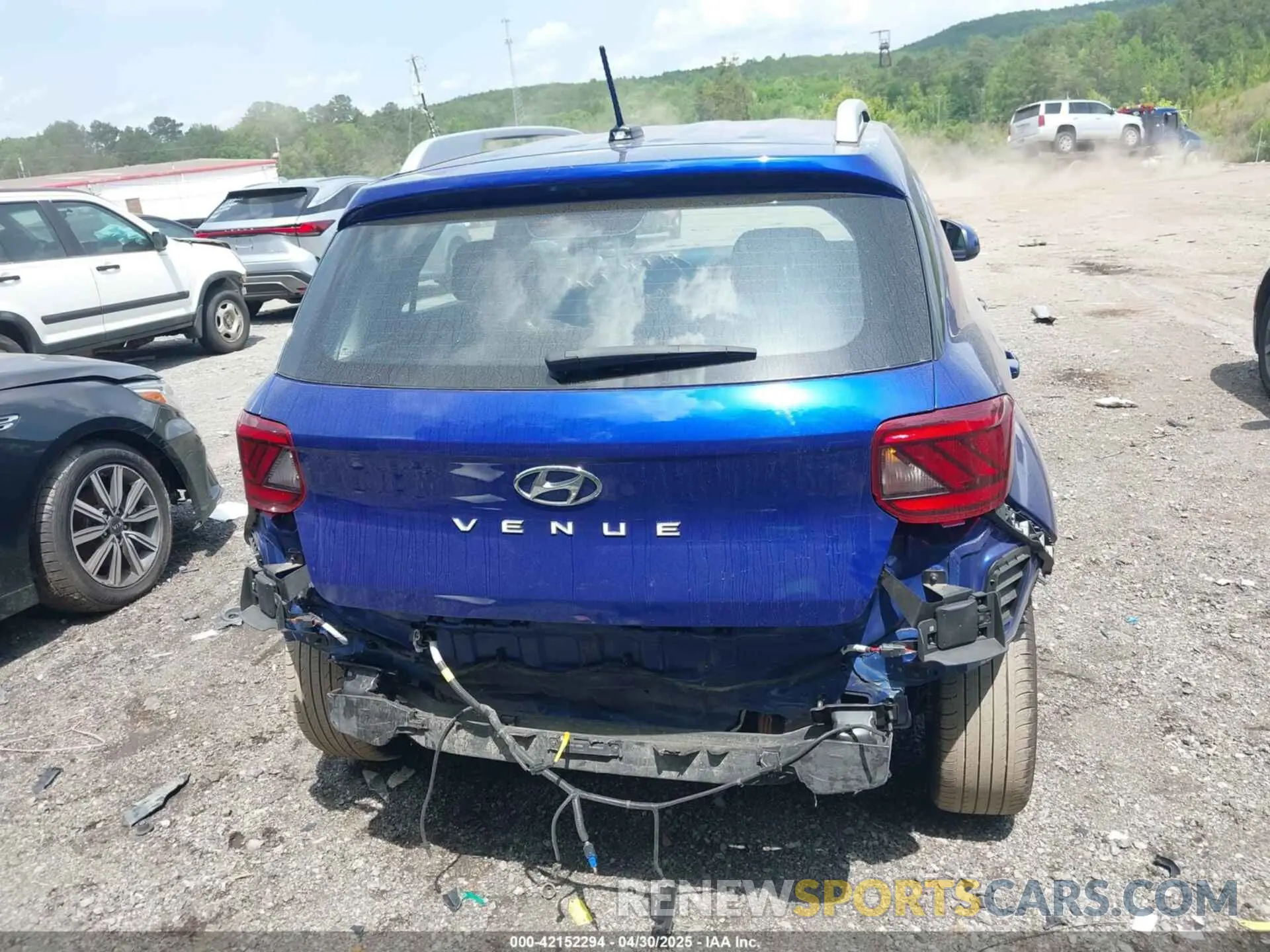 16 Photograph of a damaged car KMHRC8A36RU281776 HYUNDAI VENUE 2024