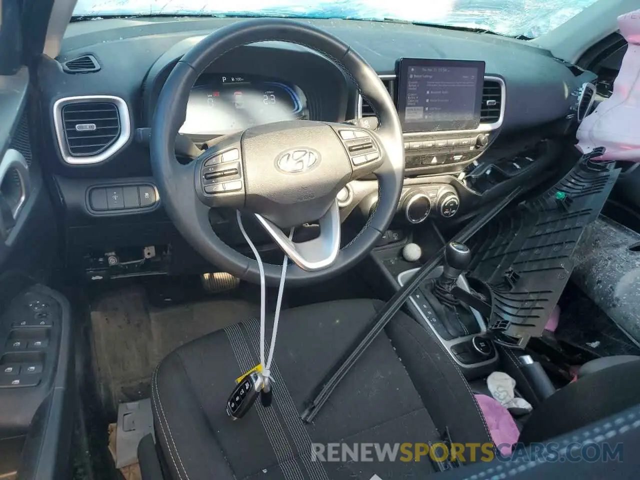 8 Фотография поврежденного автомобиля KMHRC8A37RU337692 HYUNDAI VENUE 2024