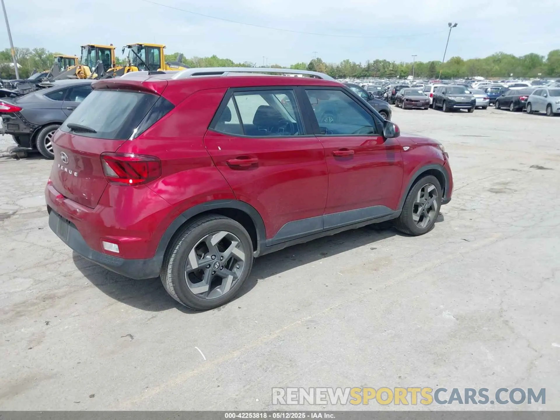 4 Фотография поврежденного автомобиля KMHRC8A39RU304712 HYUNDAI VENUE 2024