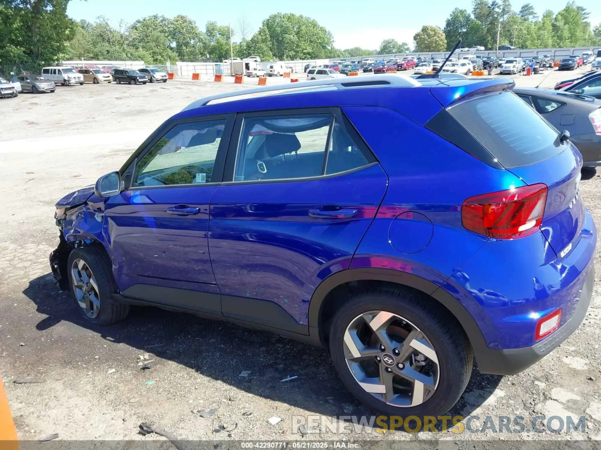 14 Фотография поврежденного автомобиля KMHRC8A39RU324295 HYUNDAI VENUE 2024