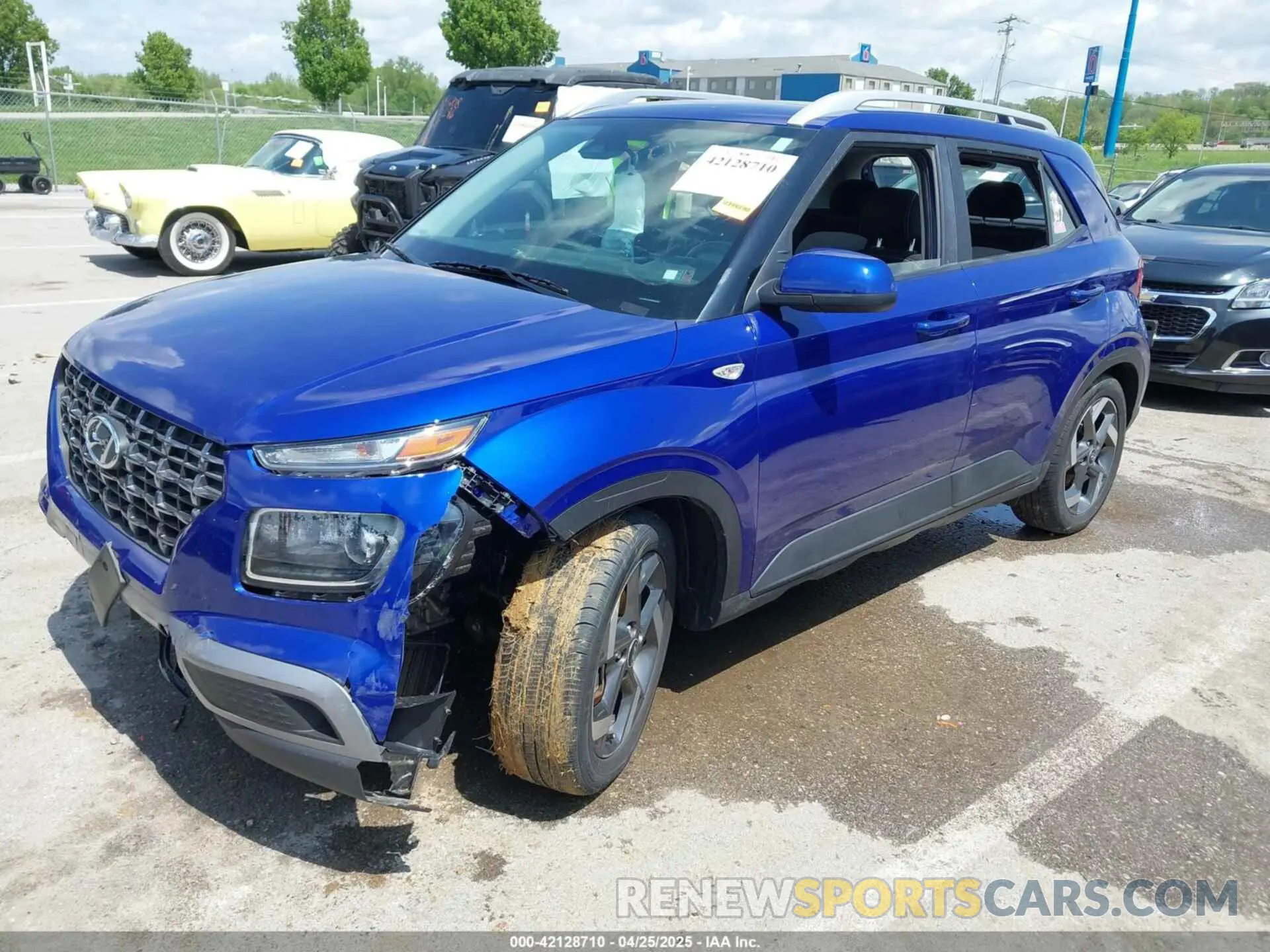 2 Photograph of a damaged car KMHRC8A3XRU305769 HYUNDAI VENUE 2024