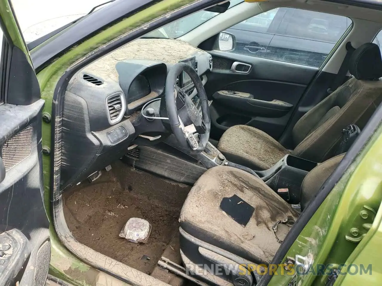 7 Photograph of a damaged car KMHRC8A3XRU324743 HYUNDAI VENUE 2024