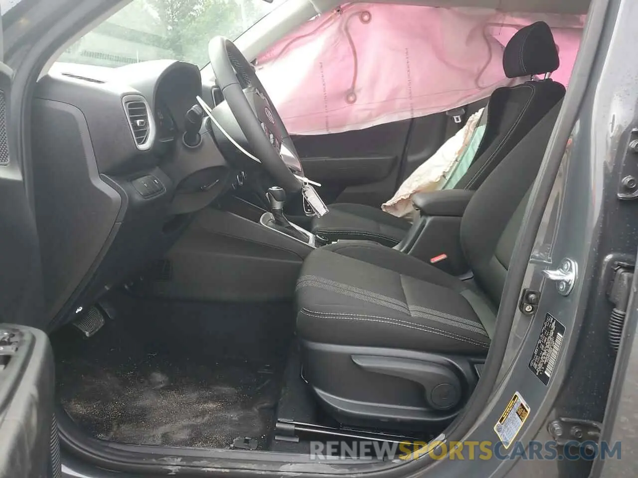 7 Photograph of a damaged car KMHRC8A38SU370321 HYUNDAI VENUE 2025