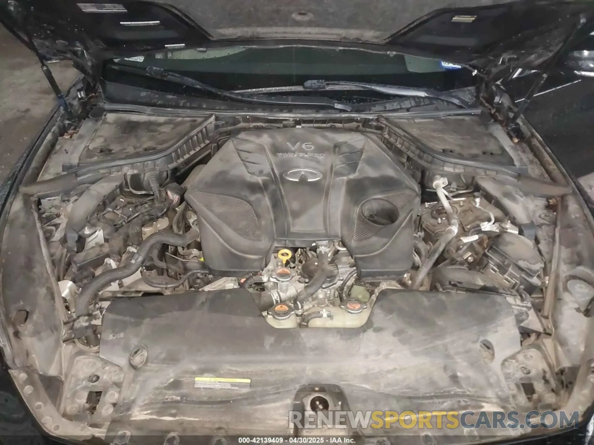10 Photograph of a damaged car JN1EV7AP0KM511024 INFINITI Q50 2019