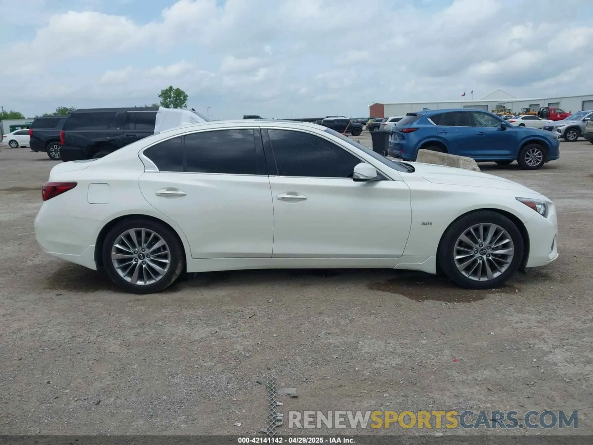 13 Фотография поврежденного автомобиля JN1EV7AP0KM514067 INFINITI Q50 2019
