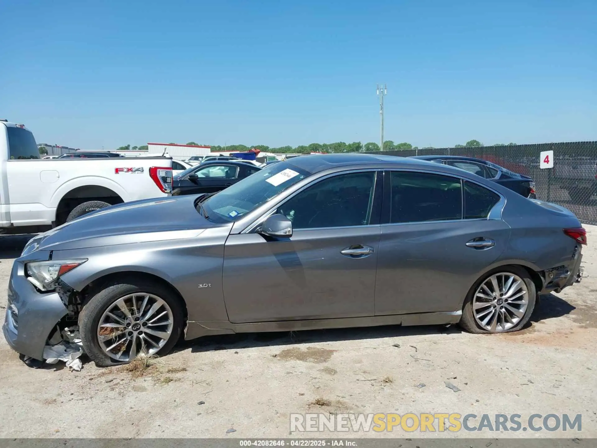 14 Photograph of a damaged car JN1EV7AP0KM514389 INFINITI Q50 2019