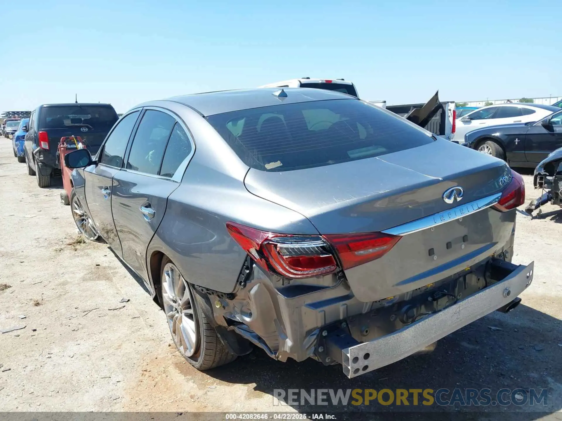 3 Photograph of a damaged car JN1EV7AP0KM514389 INFINITI Q50 2019