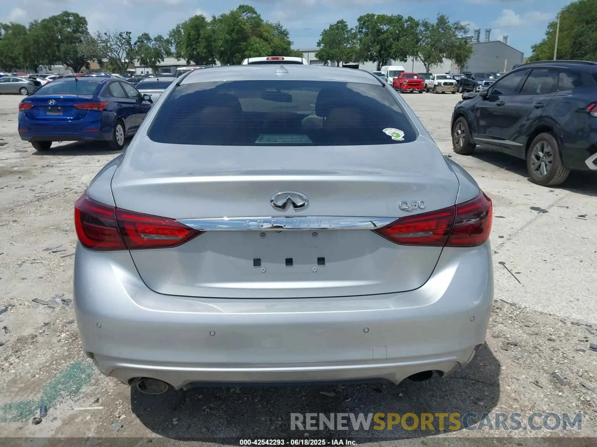 16 Фотография поврежденного автомобиля JN1EV7AP2KM513020 INFINITI Q50 2019