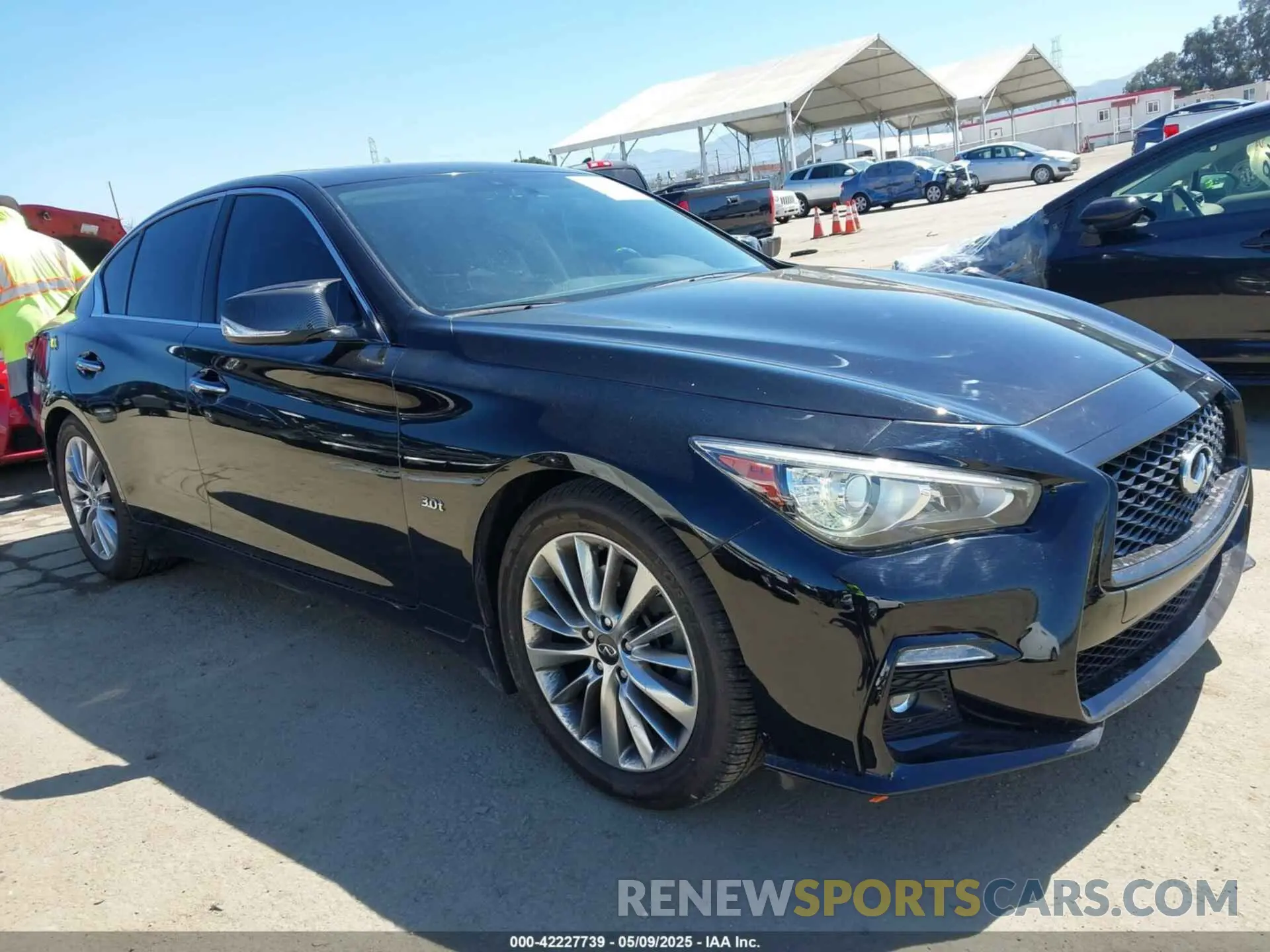 1 Photograph of a damaged car JN1EV7AP2KM542985 INFINITI Q50 2019