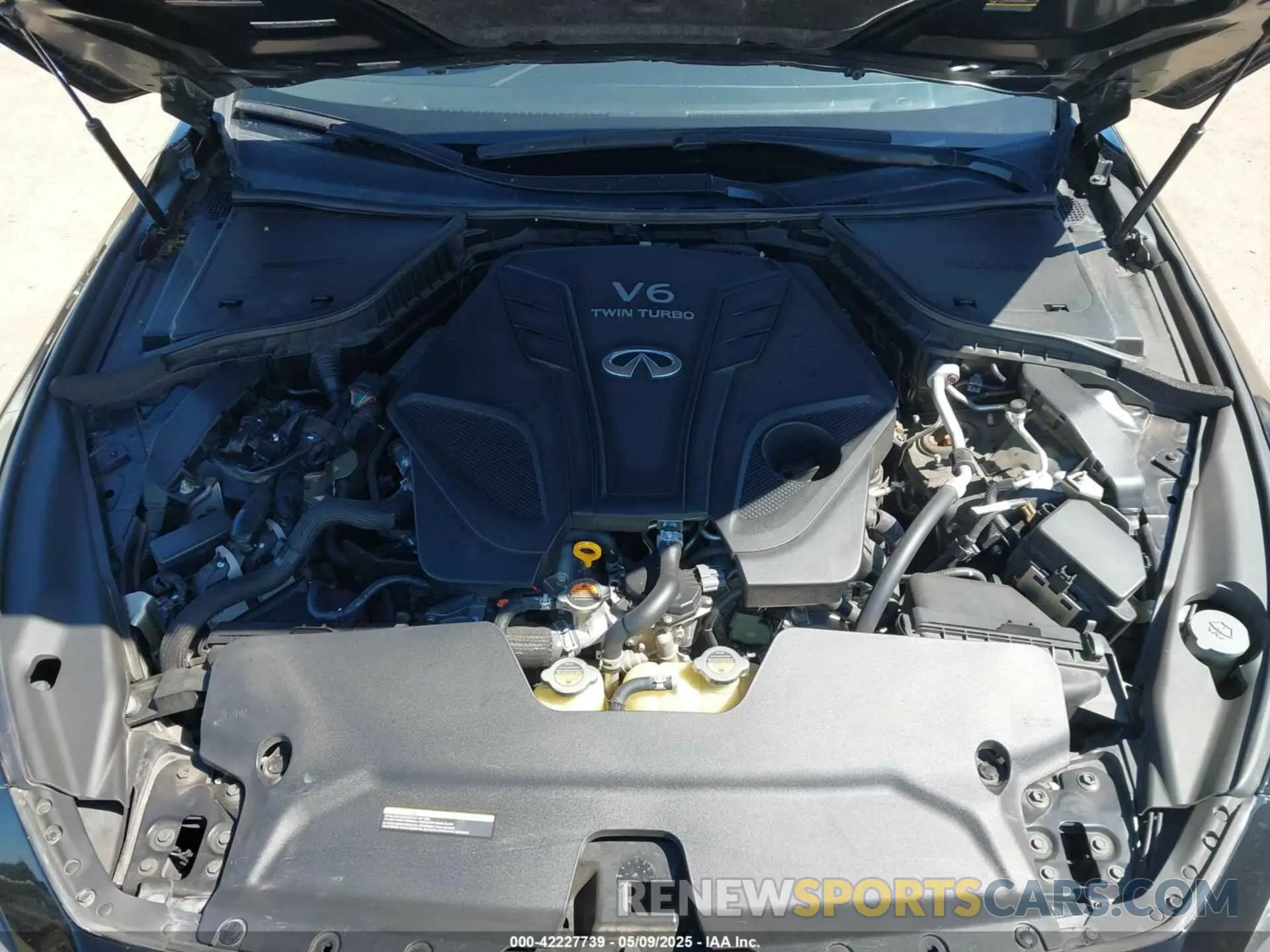 10 Photograph of a damaged car JN1EV7AP2KM542985 INFINITI Q50 2019