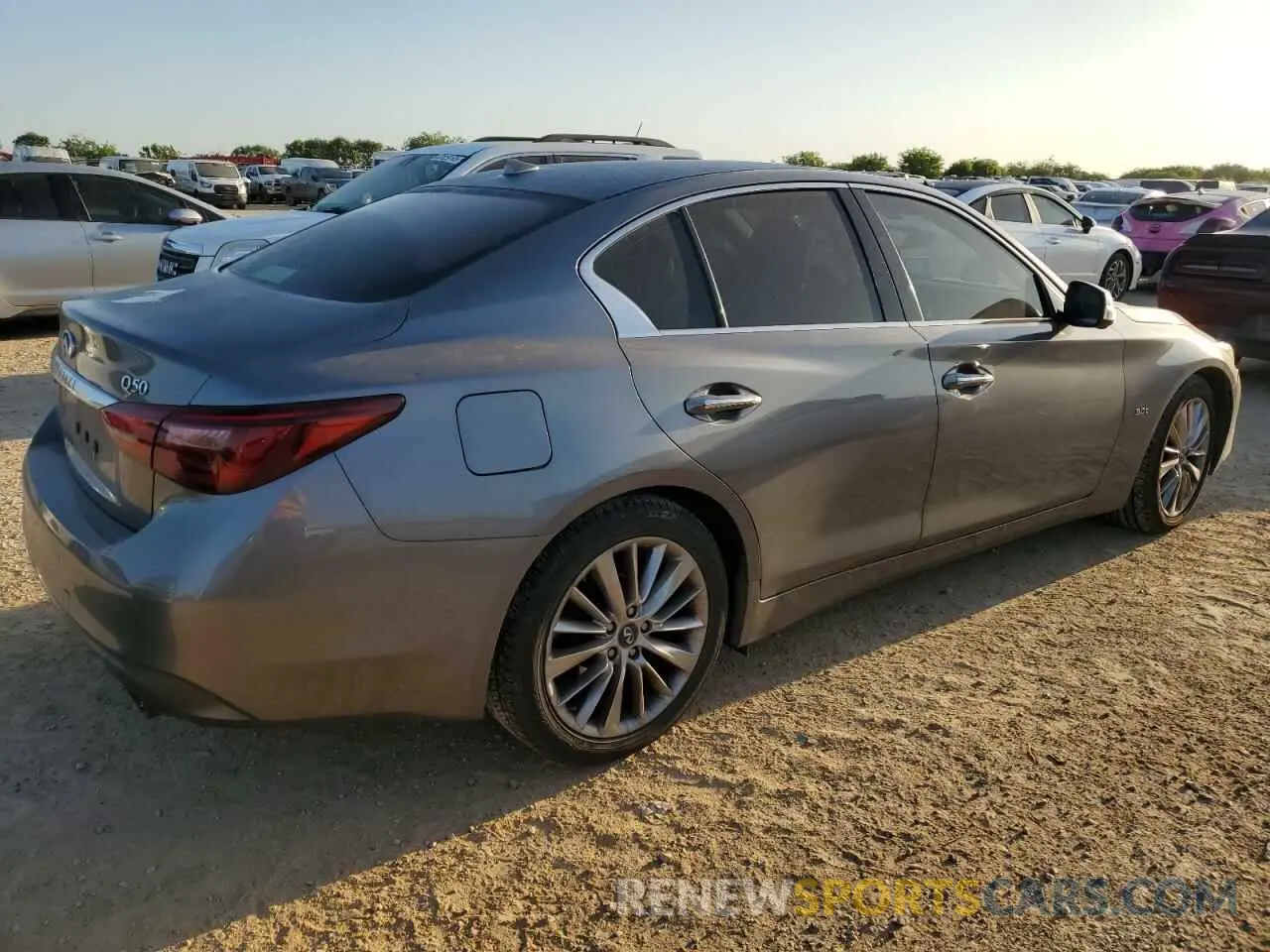 3 Фотография поврежденного автомобиля JN1EV7AP3KM512037 INFINITI Q50 2019