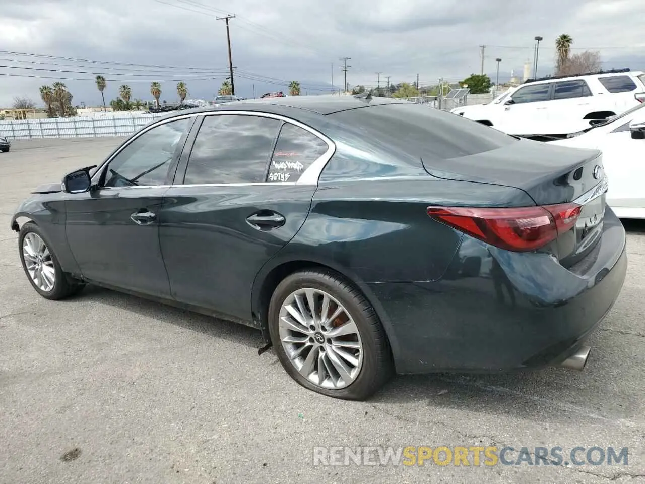 2 Photograph of a damaged car JN1EV7AP3KM516931 INFINITI Q50 2019