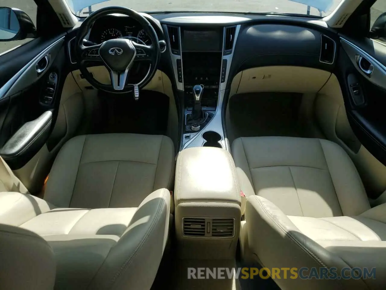 8 Photograph of a damaged car JN1EV7AP3KM541621 INFINITI Q50 2019