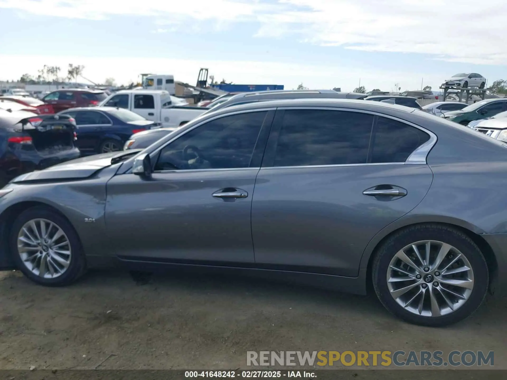 15 Photograph of a damaged car JN1EV7AP4KM517649 INFINITI Q50 2019