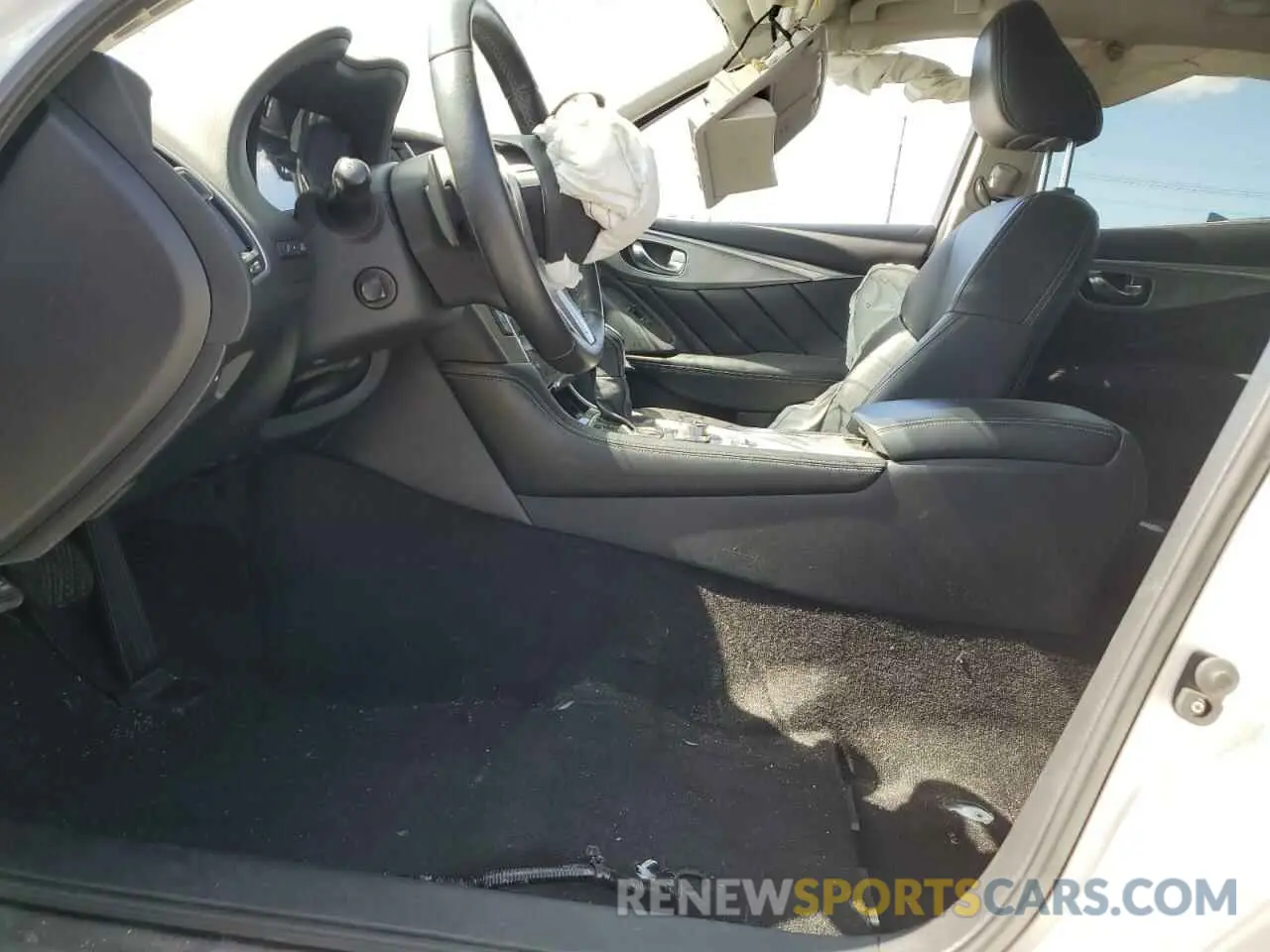 7 Photograph of a damaged car JN1EV7AP4KM543619 INFINITI Q50 2019
