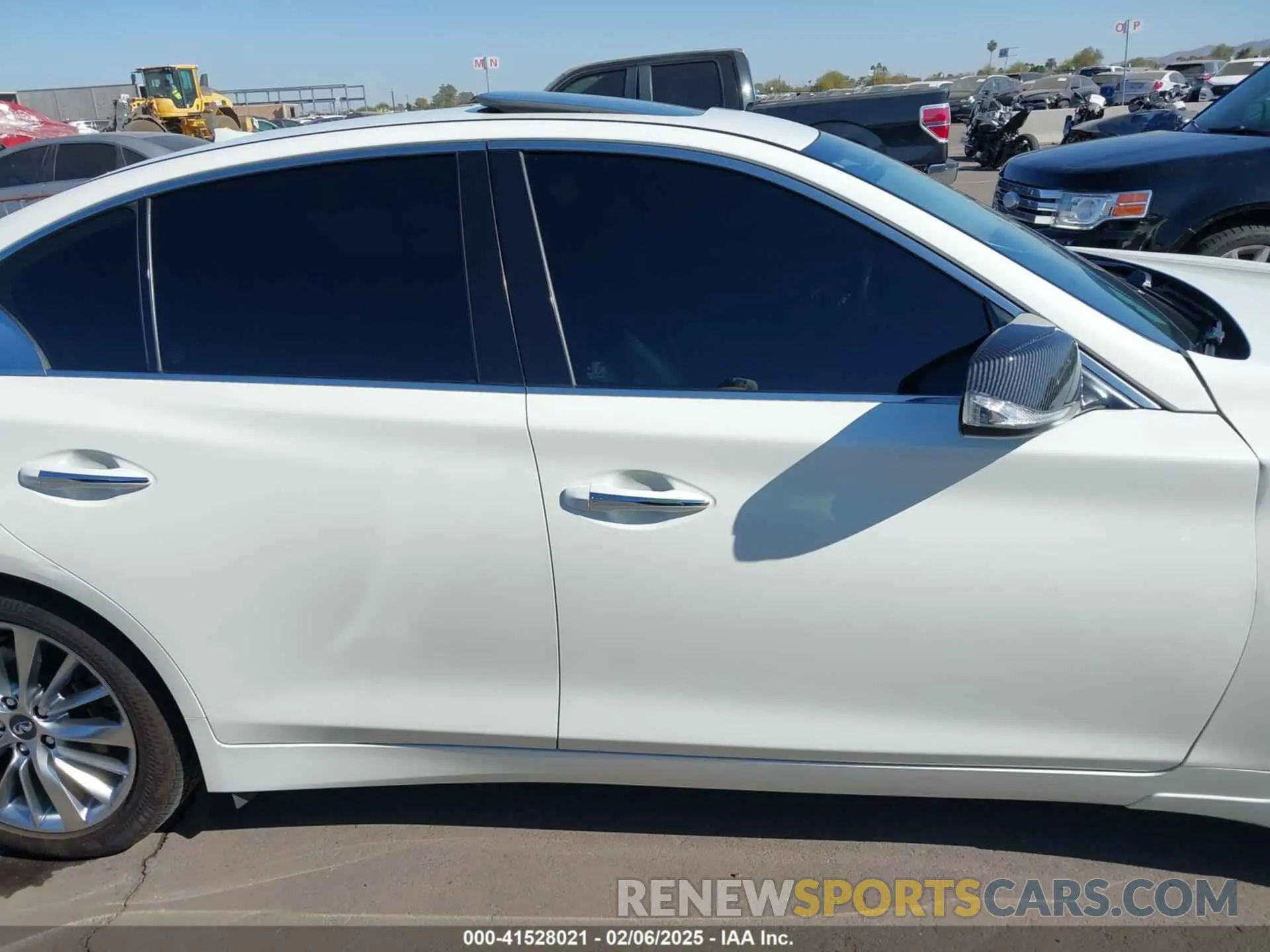 13 Photograph of a damaged car JN1EV7AP5KM514713 INFINITI Q50 2019