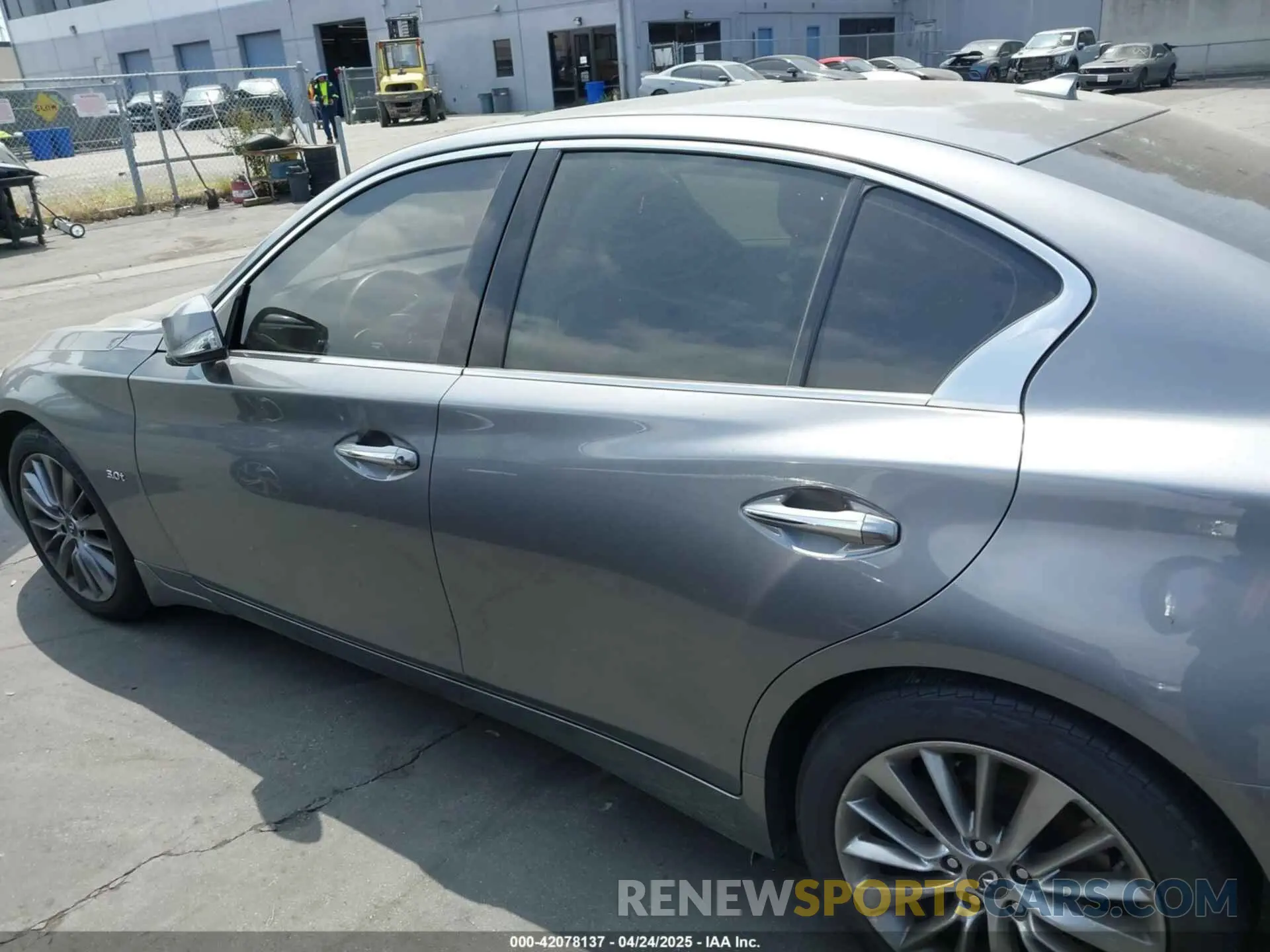 15 Фотография поврежденного автомобиля JN1EV7AP5KM519569 INFINITI Q50 2019