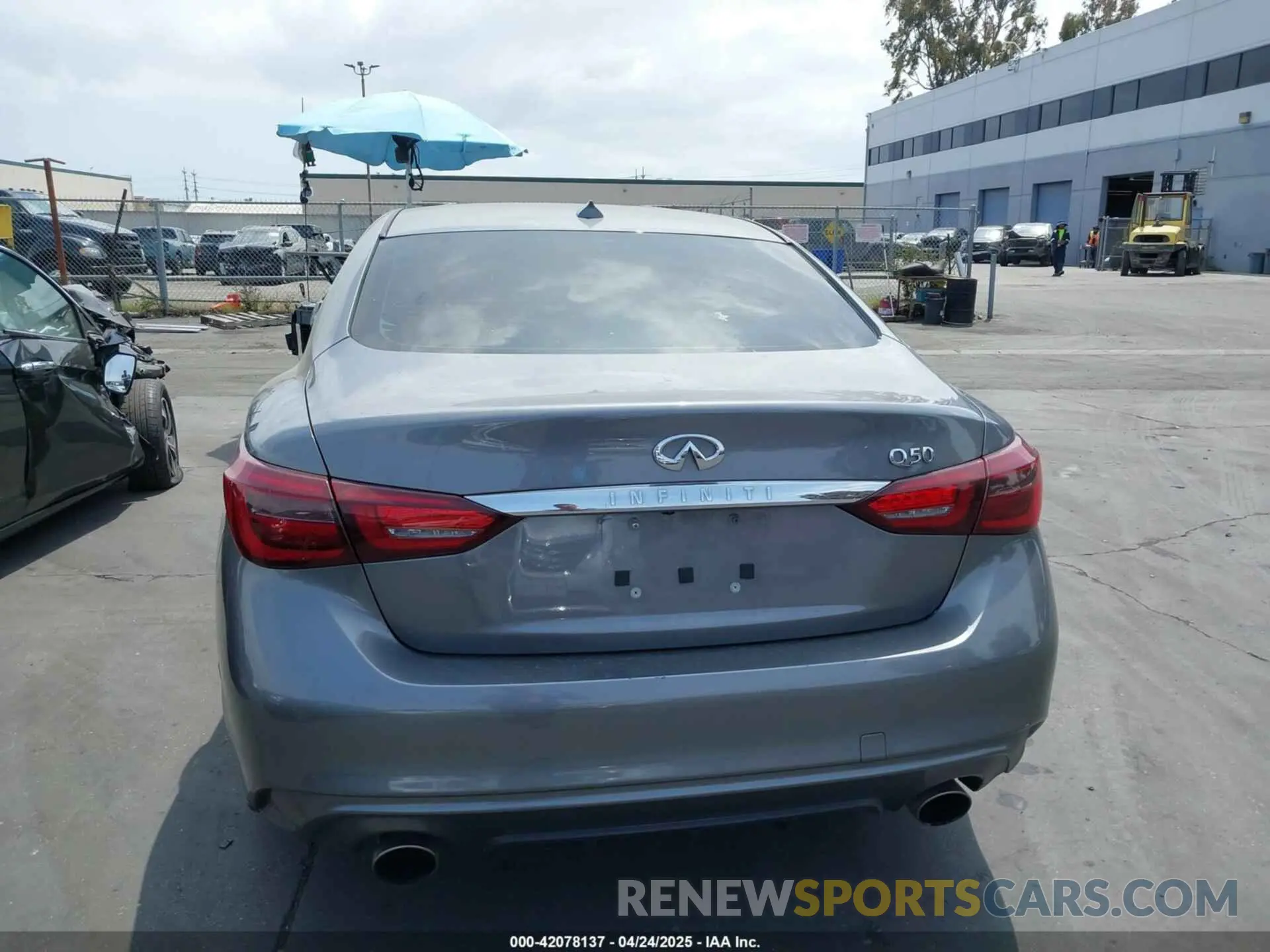 17 Фотография поврежденного автомобиля JN1EV7AP5KM519569 INFINITI Q50 2019