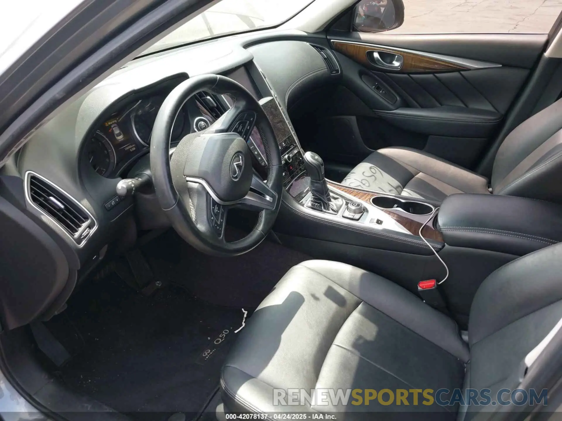 22 Фотография поврежденного автомобиля JN1EV7AP5KM519569 INFINITI Q50 2019
